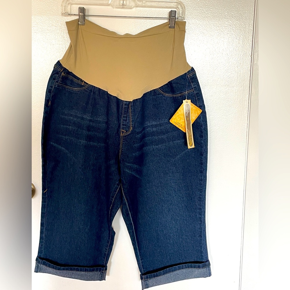 Maternity Hybrid & Company Women's Comfy Stretch Crop/capri Jeans SZ 2x. NWT